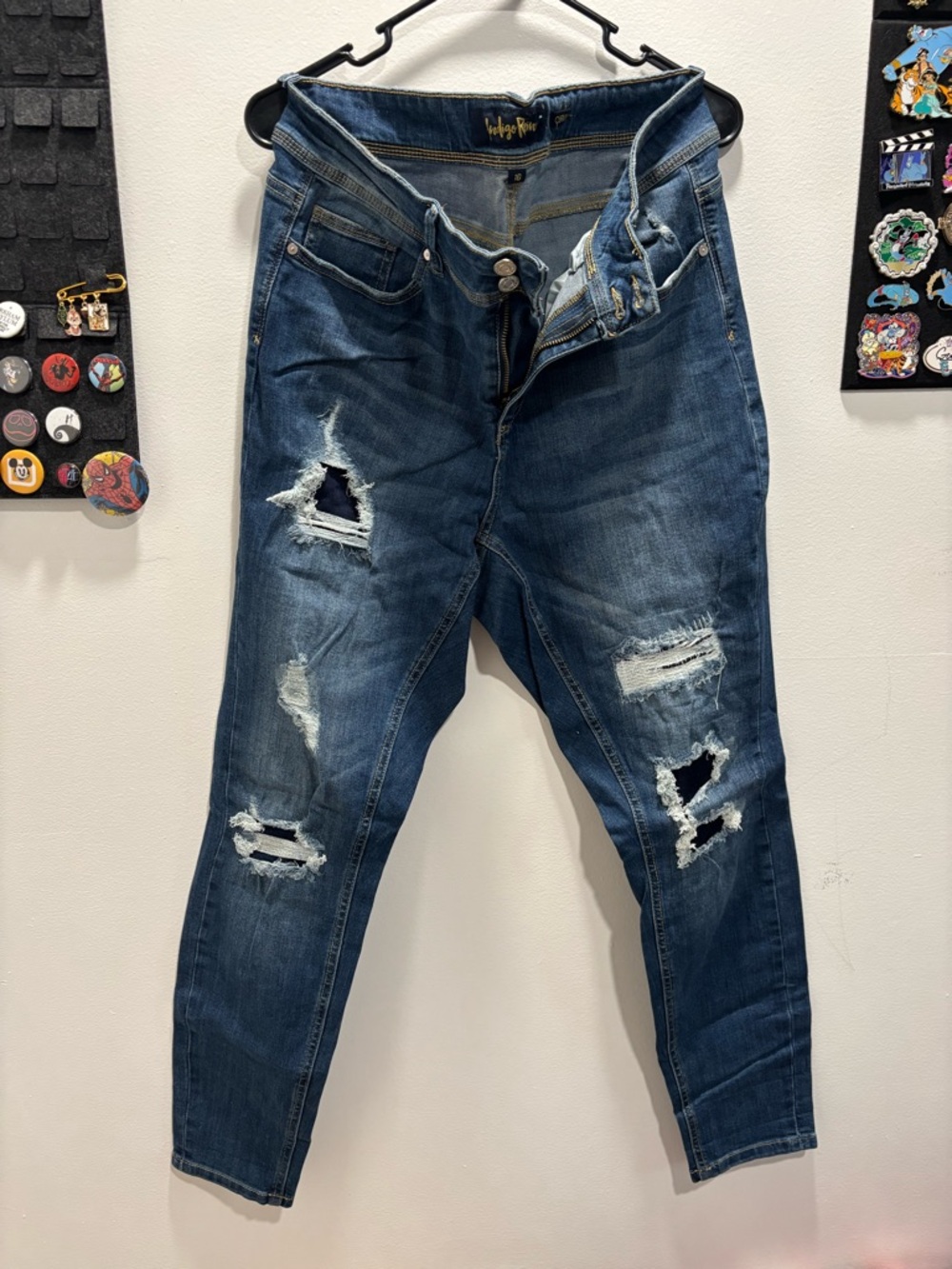 Women’s Distressed Blue Denim Jeans - skinny Fit